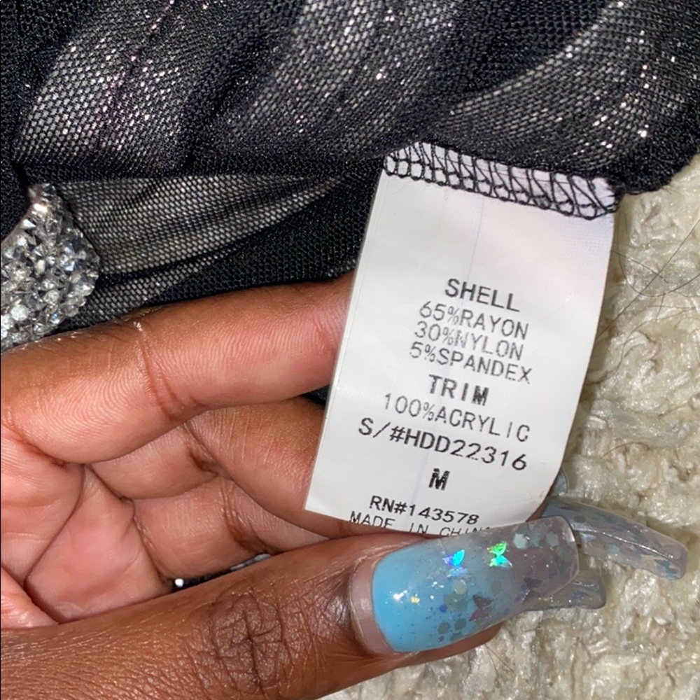 Dress - Picture 4 of 4